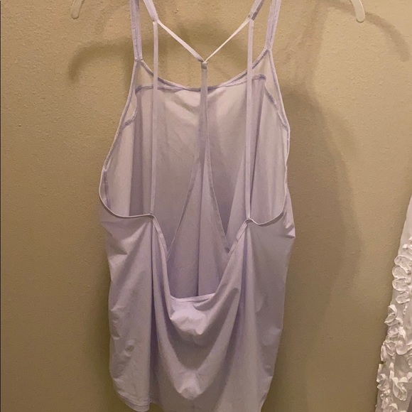 Lululemon tank - Picture 3 of 5